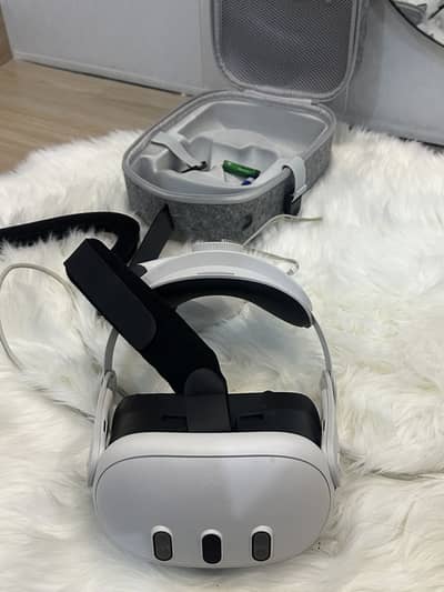 Oculus quest 3 128gb with elite headstarp