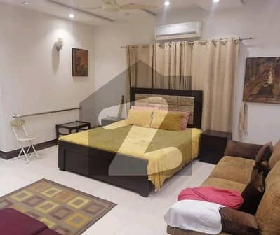 Vip 10 Marla Luxury Furnished Lower Portion Available For Rent In Bahria Town Lahore