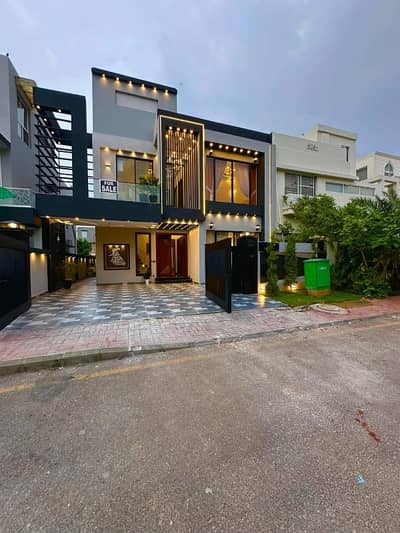Vip 10 Marla Brand New Luxury House Available For Sale In Bahria Town Lahore