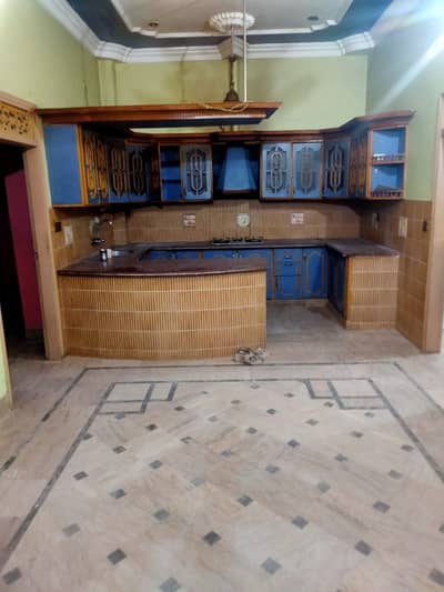 3 bed daidaing graound floor portion for rent in malik society