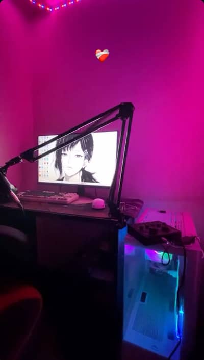 gaming pc less than a year used with all boxes of every component