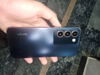 Vivo Y100
