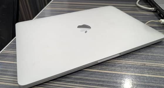 MacBook Pro M1