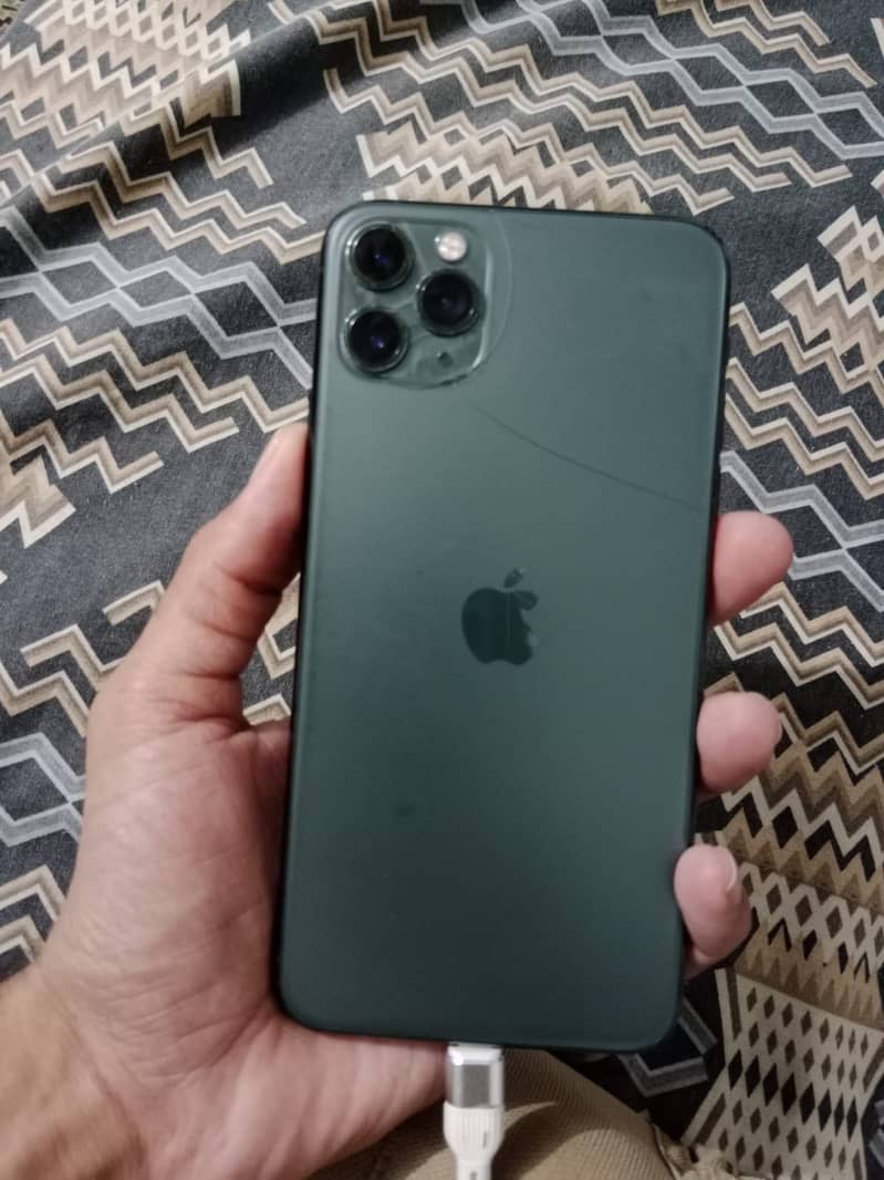 iPhone 11 Pro Max 1