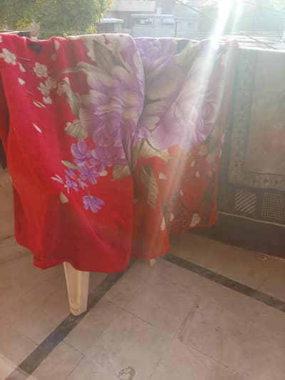 3 double bed belnket urgent sale