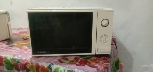Microwave oven full size all ok