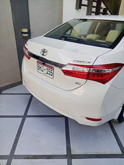 Corolla 2017/2016  end GLI manual bumper to bumper orignal guranted