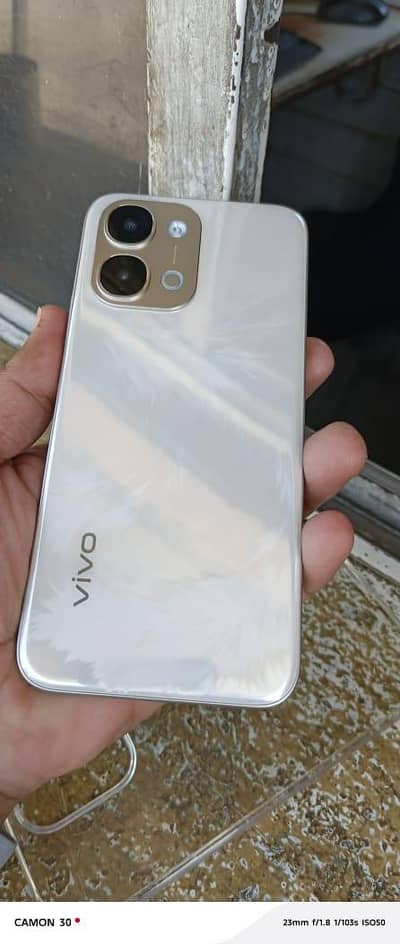 Vivo y 31d  8+8 128 Gbs All Okay  Bilkul New 8 din use only