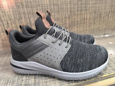 sketchers shoe for sale size UK7 / USA8