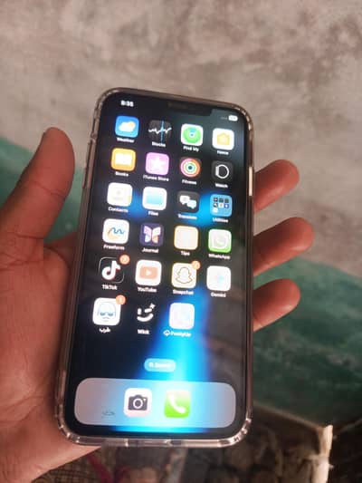 iphone xsmax condition used bettry 80%health face id ok