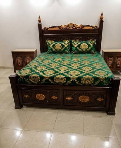 Solid Wood Bedroom Set with Bed, Side Tables & Dressing Table | Urgent