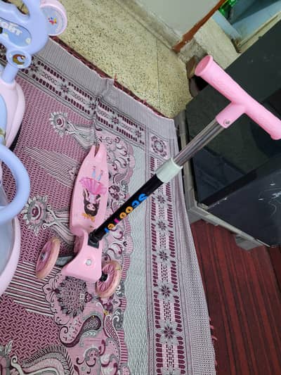 kids scooty and car in good condition like new