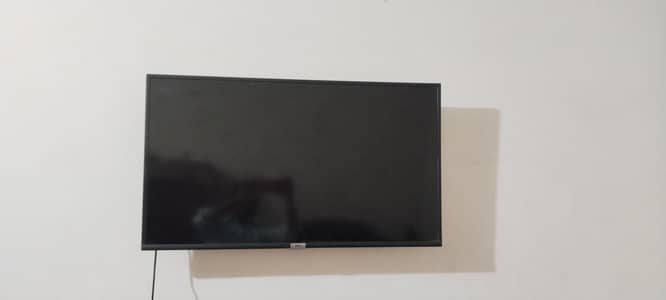 TCL 40 Inch Full HD LED TV - Lush Condition - Original Remote
