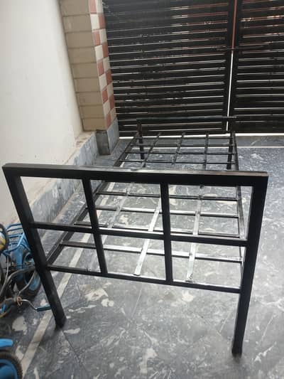 Iron bed
