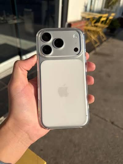 I phone 17 pro lock phone