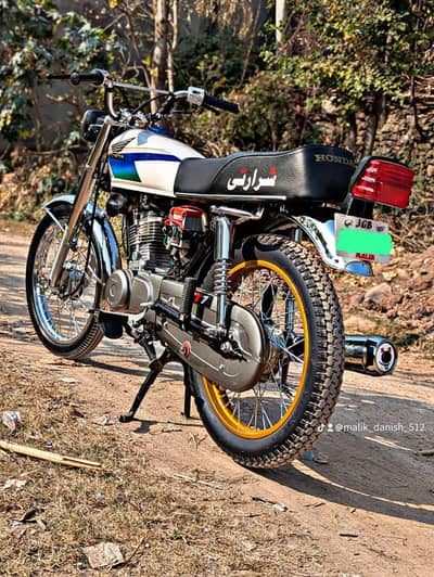 1997 bike lush condition total genuine.