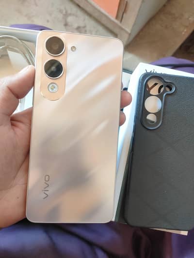 vivo y04 4+64 bilkul new