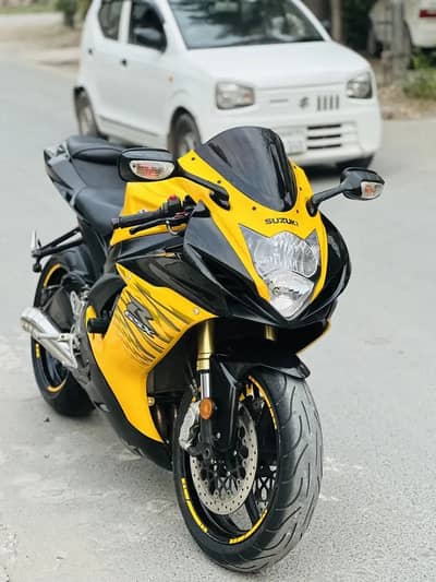 Heavy Bike Gxr 750cc