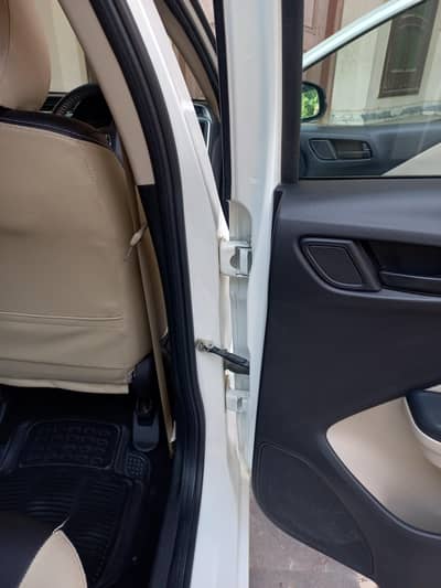 Need and clean Honda city. miner, touching. My name.