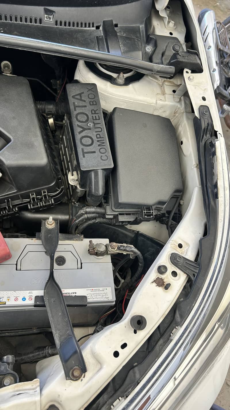 Toyota Corolla altas1.6 Model 2018 6