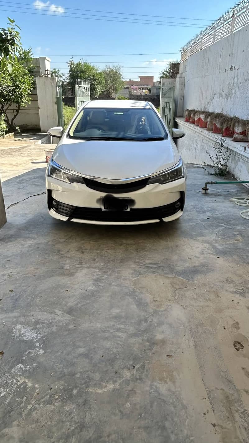 Toyota Corolla altas1.6 Model 2018 8