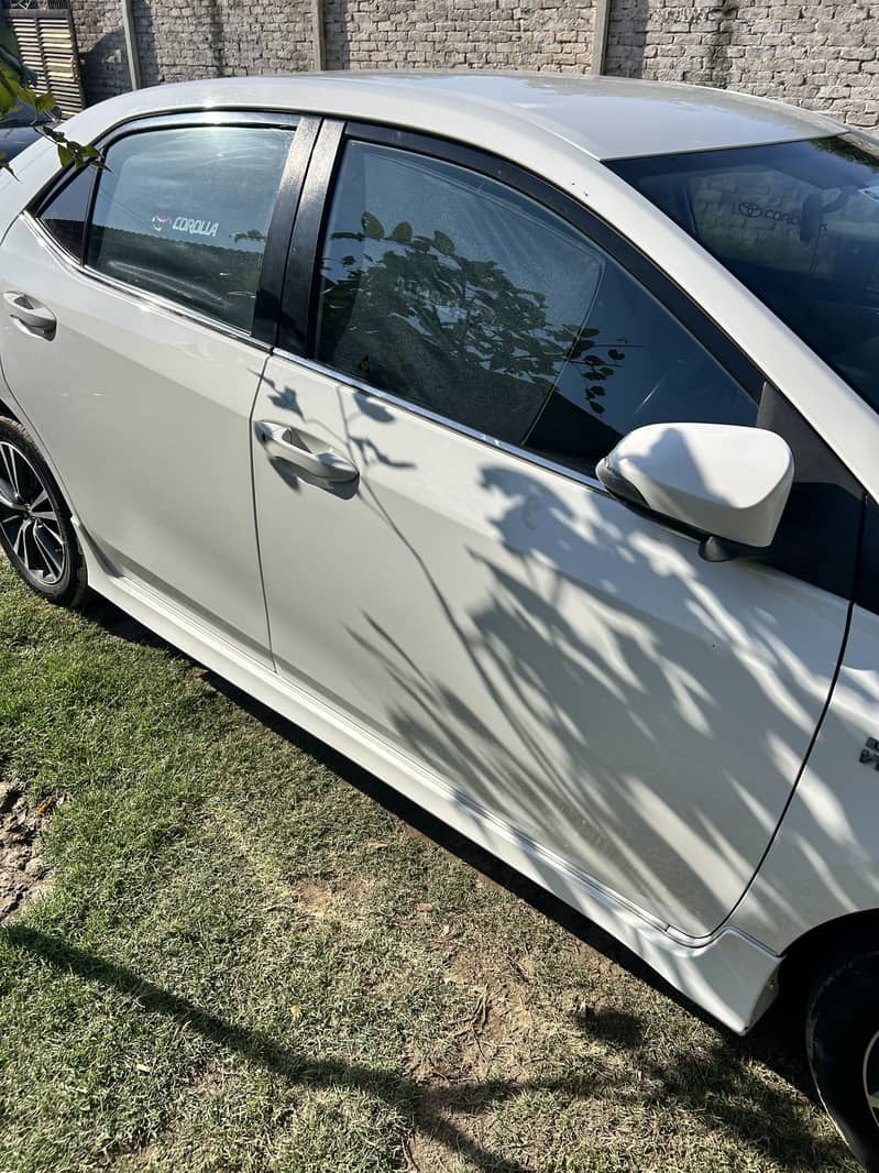 Toyota Corolla altas1.6 Model 2018 11