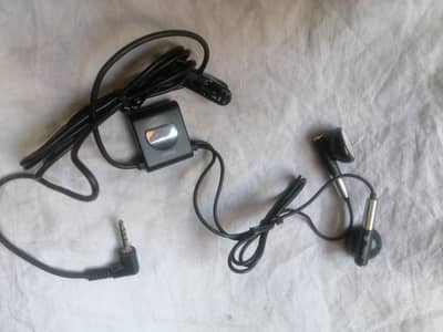 haier handfree original 03164996457 excellent sound perfect quality