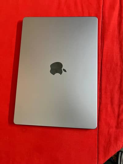 MacBook Book Pro Unsealed Condition 14" 16 GB / 512 GB