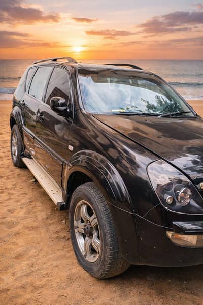 Rexton Toyota crown petrol Engine 2700 Cc