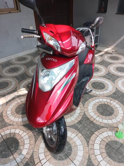 untied 100cc petrol automatic scooty