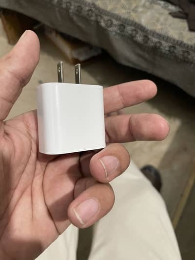 20 W fast adapter new