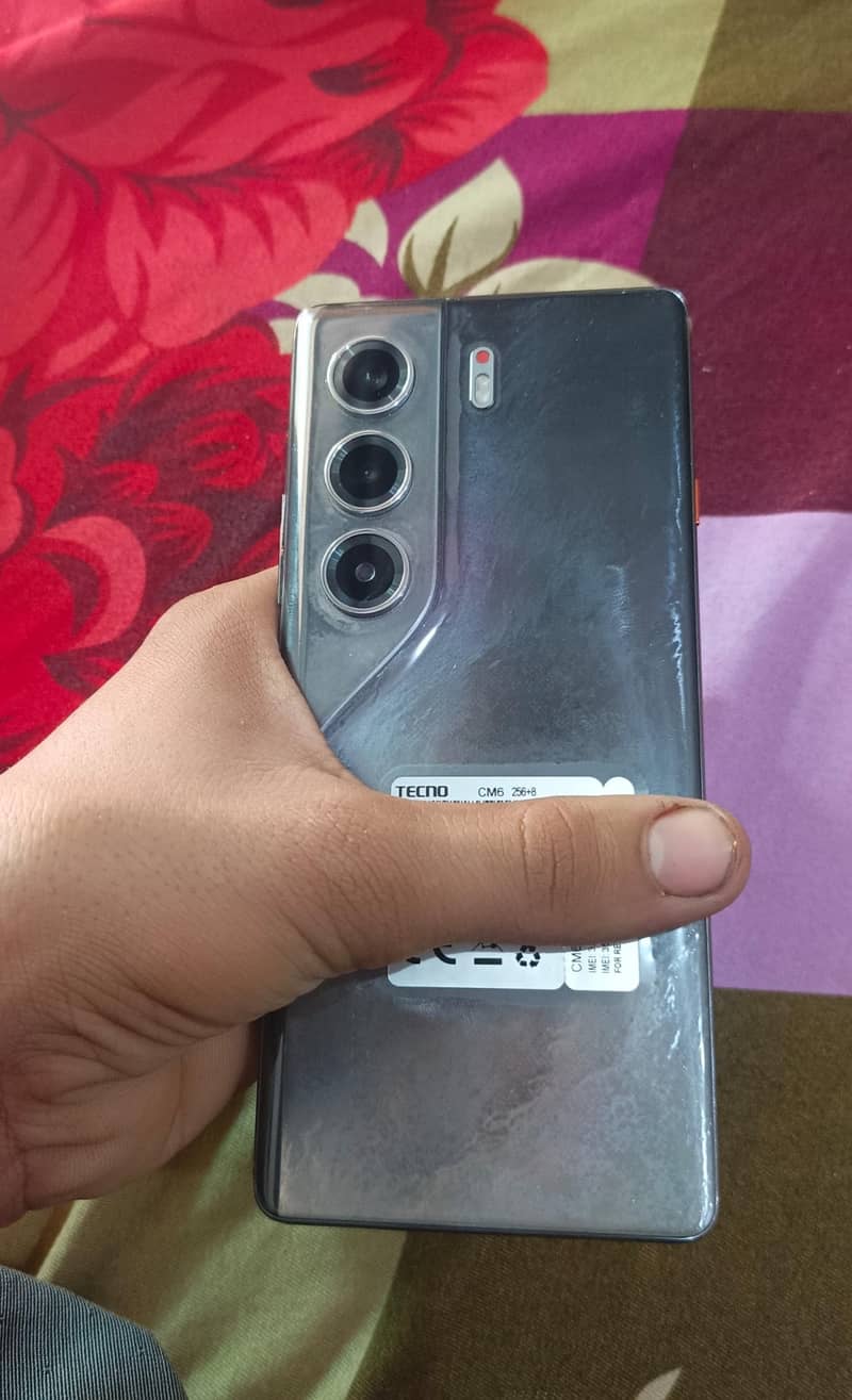 Tecno Camon 40 pro 3