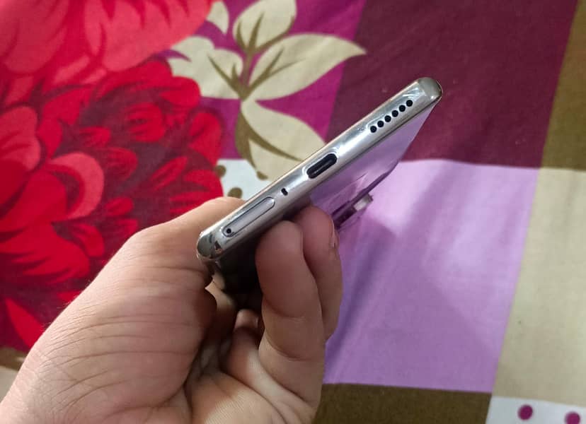 Tecno Camon 40 pro 5