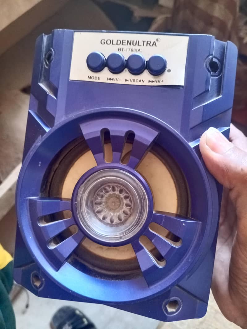 mp3 Bluetooth speaker 0