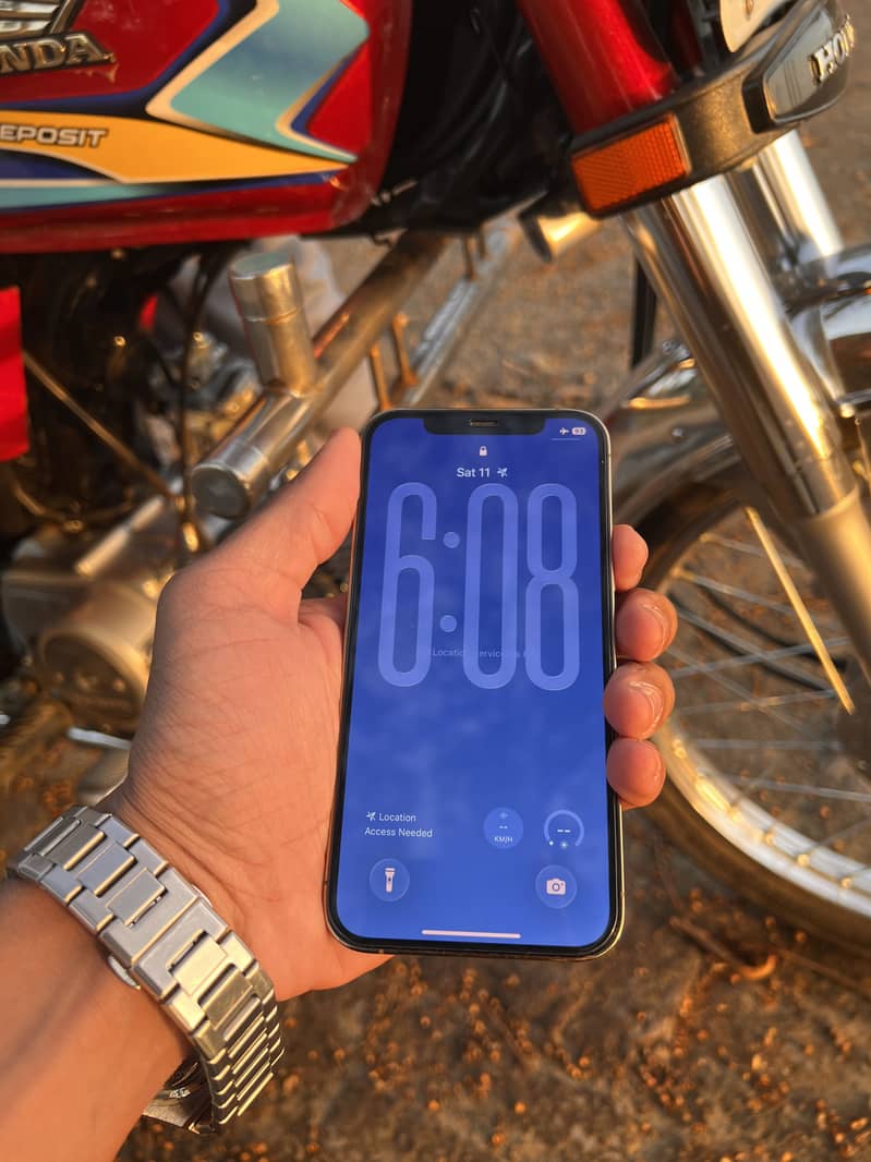 IPHONE 12 PRO 6