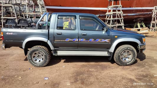 Toyota Hilux 1995 SSR LN109 For Sell