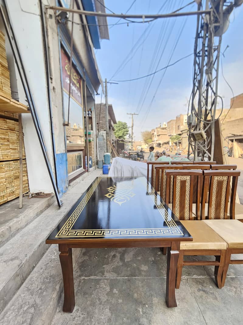 Solid Dinning Set Table and Chairs 0