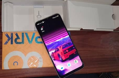 6GB / 64 GB TECHNO SPARK 8C