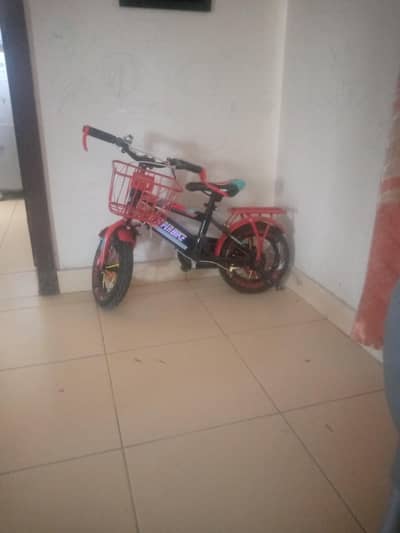 super cycle totally new condition