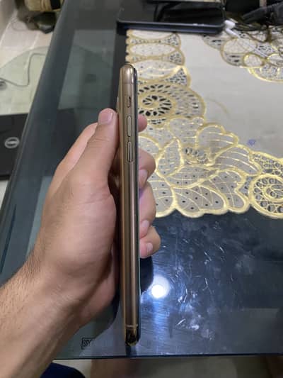 Neat and clean phone for sell best price