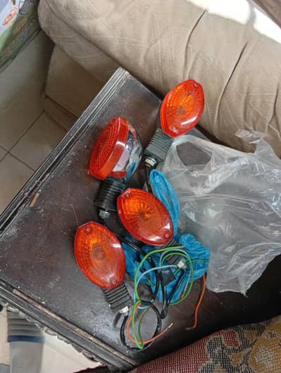 100% orignal 125 honda ka anticator ha new ha bilkul