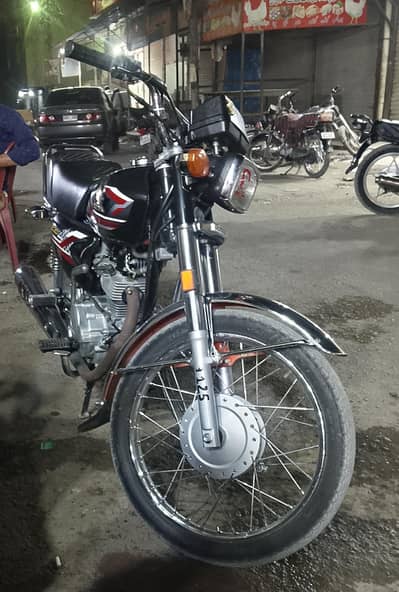 Honda CG 125 black