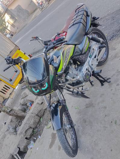 honda deluxe 2014 modal