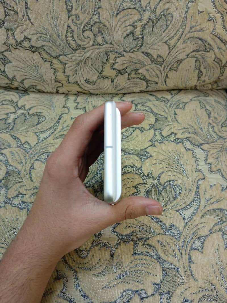 Google Pixel 7 10/10 Condition 3