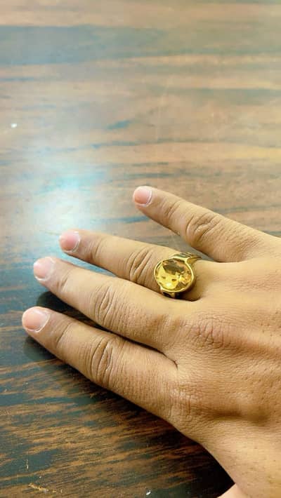 Yellow Sapphire (Pukhraj)