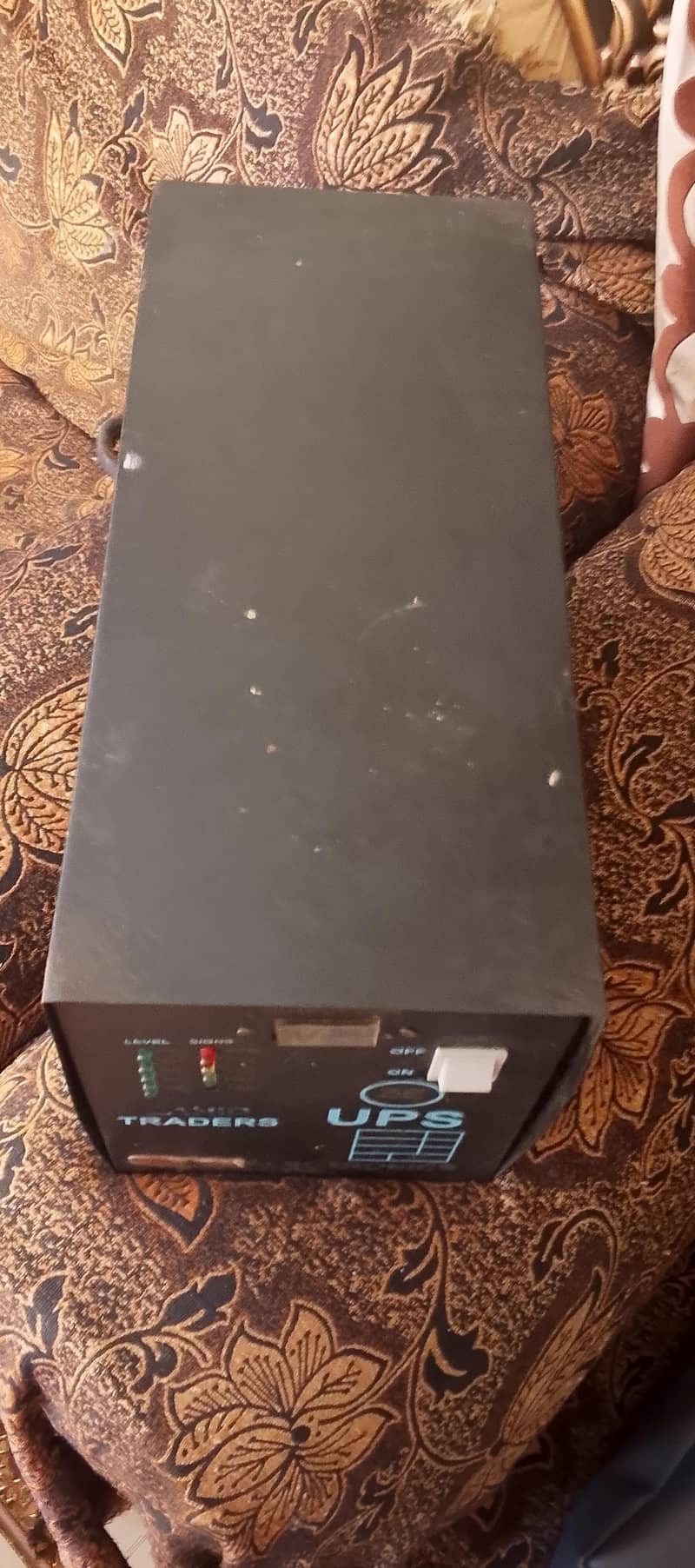 ups 700watt 1