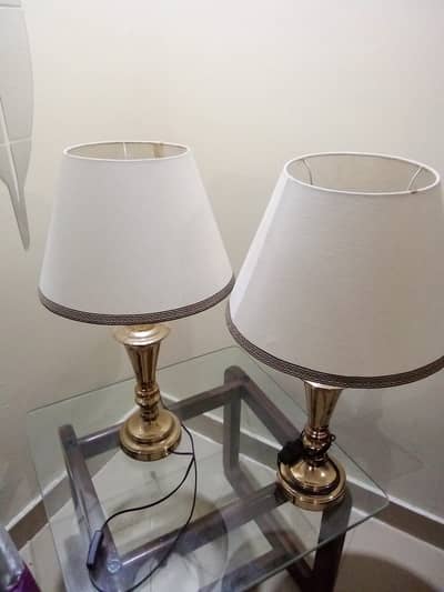 Table lamp