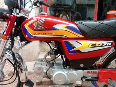 showroom condition bike ha nut to nut jenuen ha only call. 03028841920