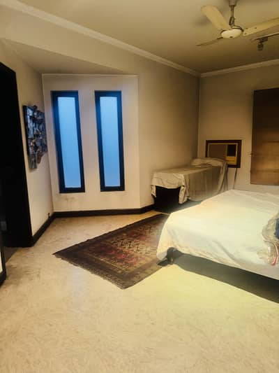 Commercial Space Office 9000 SQFT For Rent Gulberg