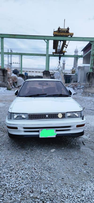Toyota Corolla SE Saloon Limited 1990 model